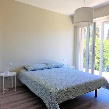 Casa Del Golfo Apartment